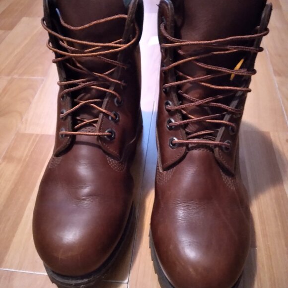 Timberland Mens - RARE- 6 Inch Premium Leather Boots Size 7 (WIDE) (US) main image 2